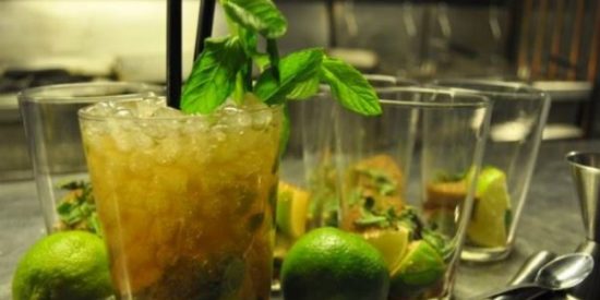 Diez historias que no puedes dejar de leer mientras bebes un buen mojito