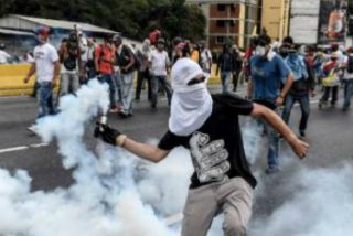 Los obispos paname&ntilde;os y colombianos, "preocupados" por la violencia en Venezuela