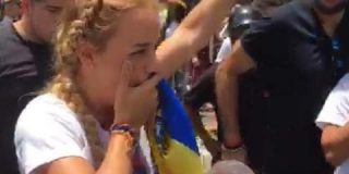 As&iacute; ataca la Guardia Nacional Bolivariana a Lilian Tintori durante la marcha opositora