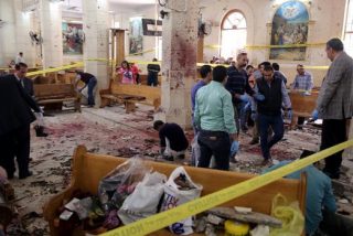 Egipto legaliza m&aacute;s de mil templos para proteger a los cristianos perseguidos