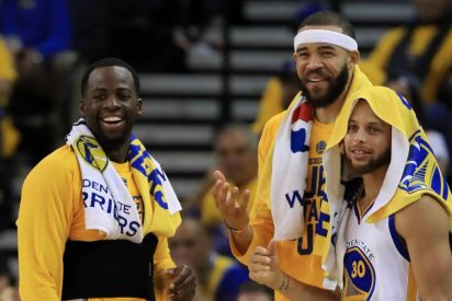 Los Warriors arrasan a los Spurs y ponen el 2-0 en la final de la Conferencia Oeste