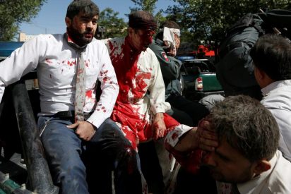 Los terroristas isl&aacute;micos asesinan a 80 personas en el distrito diplom&aacute;tico de Kabul