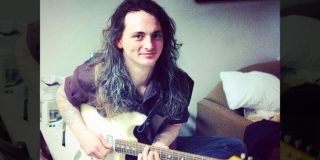 El m&uacute;sico despechado se suicida prendi&eacute;ndose fuego y lo transmite por Facebook