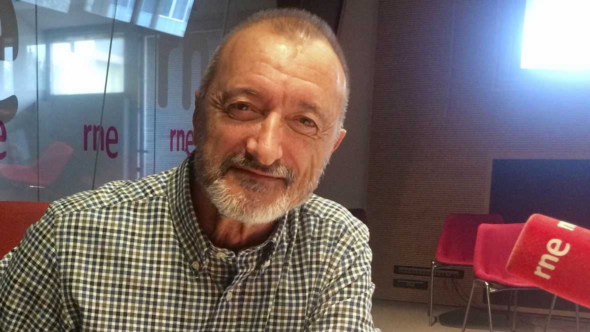 P&eacute;rez-Reverte se troncha del pen&uacute;ltimo (y fracasado) dislate podemita