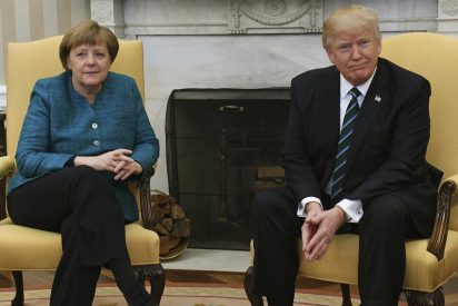 Trump pone de vuelta y media a Merkel por su "mala" pol&iacute;tica comercial y militar