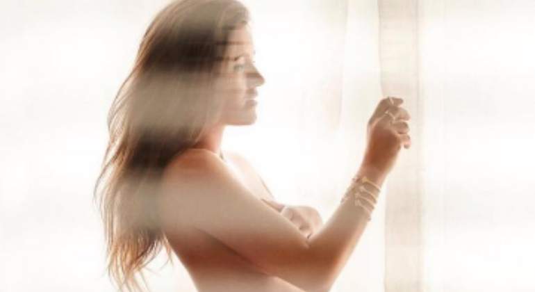 Malena Costa se hace un desnudo integral al estilo Demi Moore