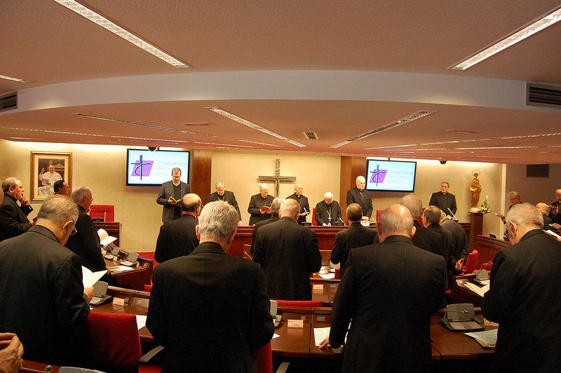 Media docena de obispos, investigados o imputados por la Justicia española