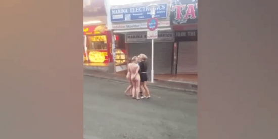 Las 'perdidas' brit&aacute;nicas que se pasean desnudas por la degenerada Punta Ballena