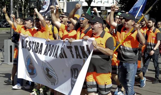 Los puertos españoles afrontan una tercera jornada de paros
