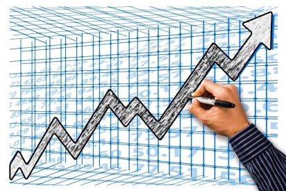 El Ibex 35 inicia el mes de junio sin entusiasmo y sigue atascado bajo los 11.000 puntos
