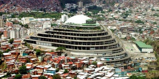 El gobierno chavista decreta amnist&iacute;a general y ordena cerrar &ldquo;El Helicoide&rdquo;, la c&aacute;rcel m&aacute;s temida de Venezuela