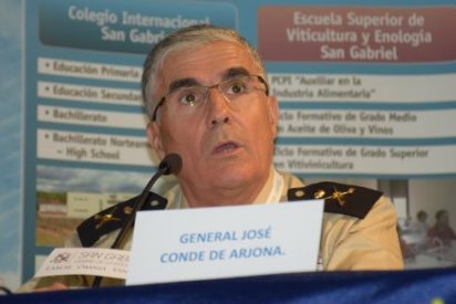 El general Jos&eacute; Conde de Arjona: "El &eacute;xito del ej&eacute;rcito espa&ntilde;ol en el L&iacute;bano o en Mali tambi&eacute;n debe considerarse Marca Espa&ntilde;a"