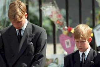 El remordimiento de los pr&iacute;ncipes William y Harry por la &uacute;ltima llamada de Lady Di