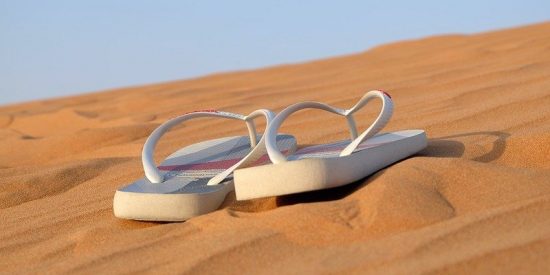 &iquest;Te pueden multar por conducir el coche con chanclas ?