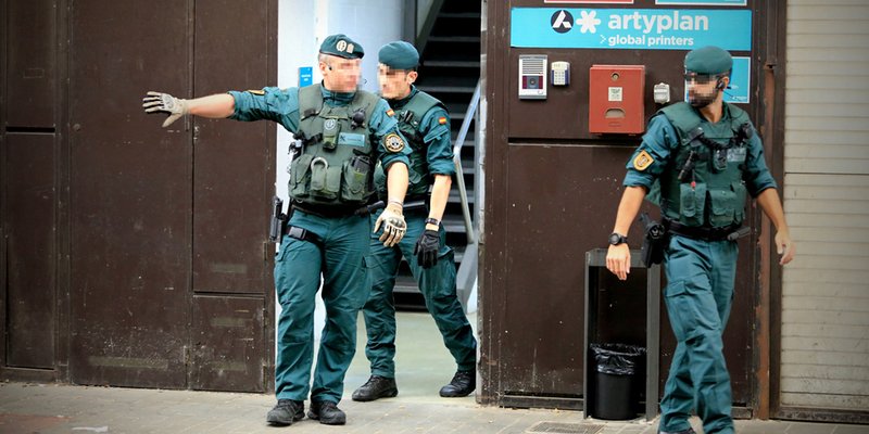 La Guardia Civil incauta una tonelada de propaganda del 1-O en la empresa de un imputado del caso Palau