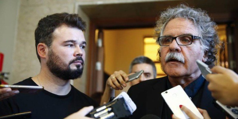 Los independentistas Tard&agrave; y Rufi&aacute;n optan por seguir en el Congreso cobrando sus 8.000 euros