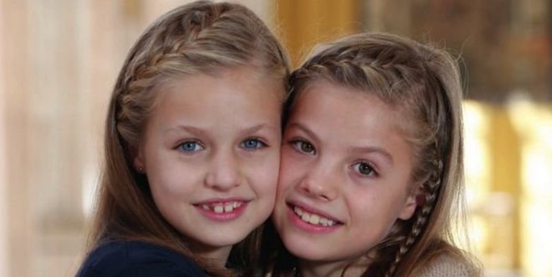 Las infantas de España Leonor y Sofía.