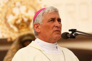 Podemos califica de "motivo de esc&aacute;ndalo" la actitud "nacionalcat&oacute;lica" de monse&ntilde;or Zornoza