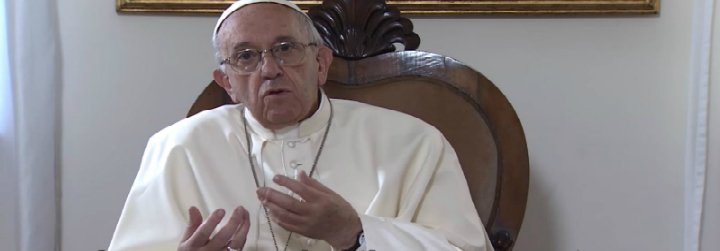 El Papa pide que las parroquias no sean "oficinas funcionales" sino lugares "en contacto con el pueblo"
