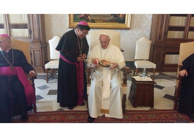 Obispos ecuatorianos: "El Papa nos env&iacute;a a la misi&oacute;n continental"