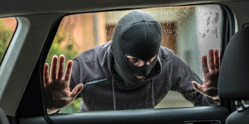 Los cacos tardan 30 segundos en abrir un coche y en Espa&ntilde;a roban 40.000 al a&ntilde;o