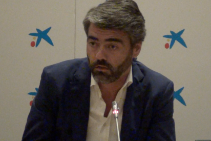 Luis Enríquez (Vocento): "Puigdemont no puede seguir ni un minuto más al frente"