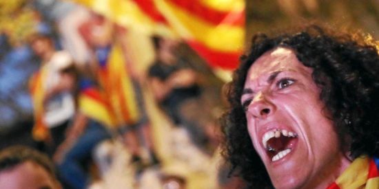 El escrache de los rabiosos cachorros de la CUP a Garc&iacute;a Albiol: "&iexcl;Hijo de puta, subnormal!"
