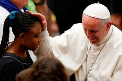 El Papa convoca un mes misionero extraordinario para octubre 2019