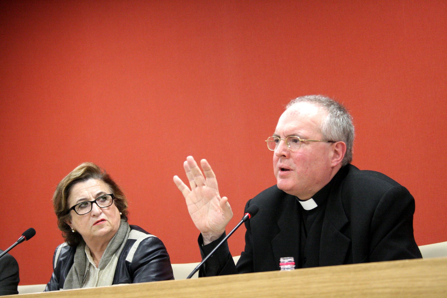 Fernando Chica: "Se puede cambiar de rumbo y acabar con el hambre"