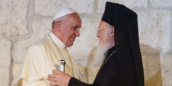 El patriarca Bartolom&eacute; agradecer&aacute; en persona al papa las reliquias de san Pedro