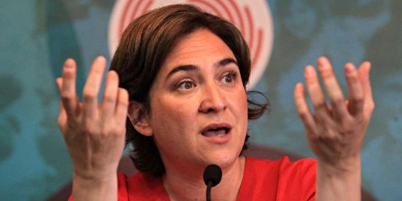 Colau y los suyos echan los muertos de Las Ramblas y Cambrils sobre Rajoy