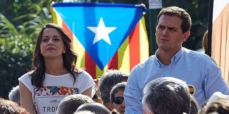 La crisis catalana dispara a Ciudadanos y hunde a Pablo Iglesias, seg&uacute;n el CIS