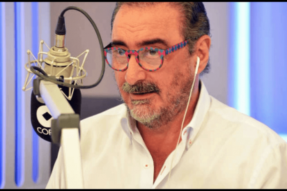 Carlos Herrera: "Ahora me dicen que mi 'Maricarmen' jurar&aacute; la bandera con la Legi&oacute;n y me lo creo"