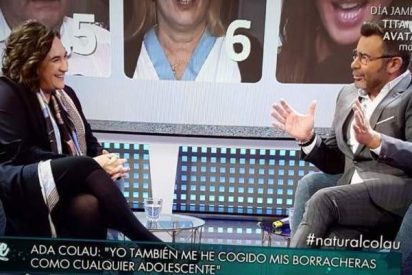 'S&aacute;bado Deluxe': Ada Colau desvela que de joven se lo hac&iacute;a a vela y a motor y tuvo una novia