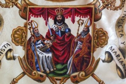 Los mamarrachos de Podemos quieren quitar la espada a San Fernando del escudo de Sevilla por 'belicista'