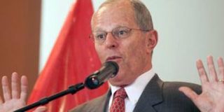 Los obispos peruanos advierten de que "está en juego el orden democrático" en el país