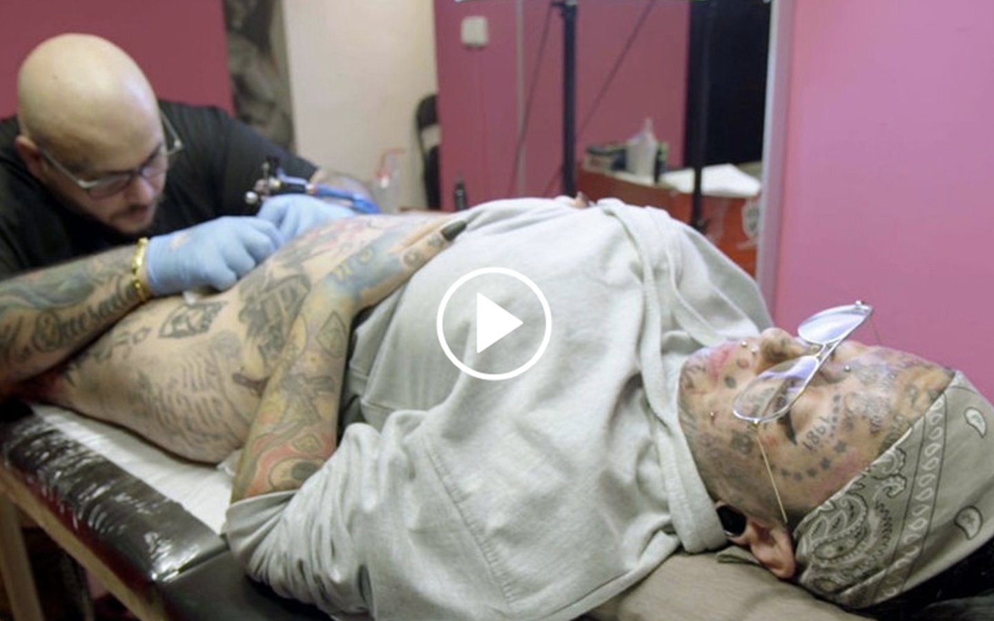 &lsquo;Samanta y&hellip;&rsquo;: Esta mujer se tat&uacute;a hasta en el cl&iacute;toris