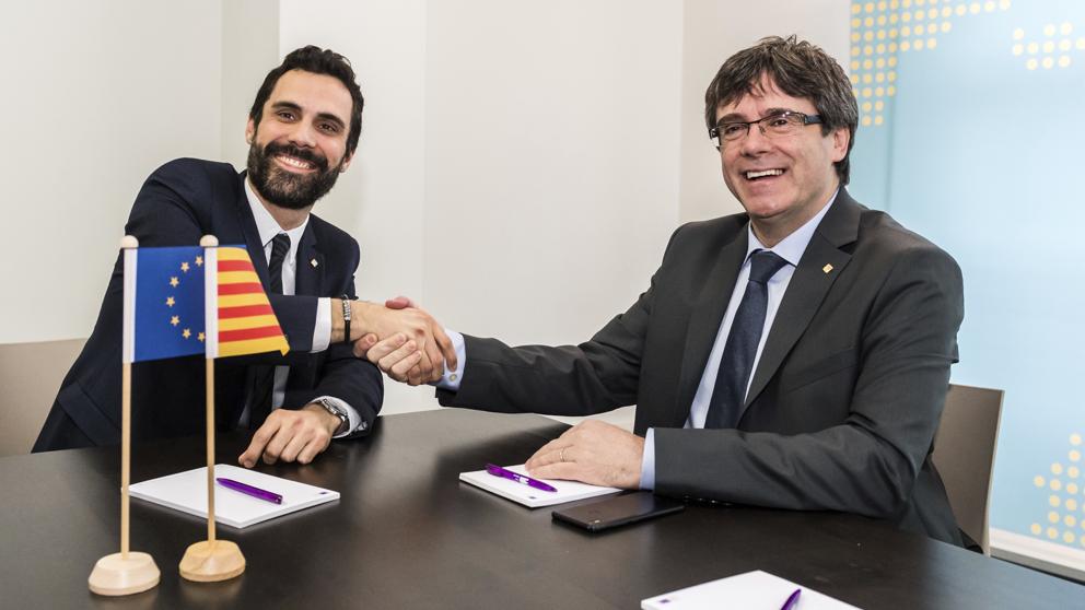 Los secretos de alcoba entre Puigdemont y Torrent sobre la investidura