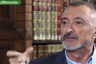 El tuit de P&eacute;rez-Reverte que deja mudos a los medios por largar m&aacute;s de la cuenta con Diana Quer