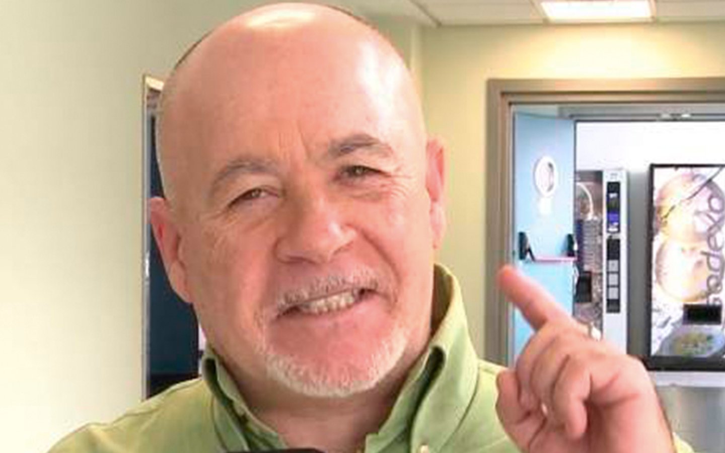 Alfredo Duro ya es comentarista fijo de la lucha libre de Neox