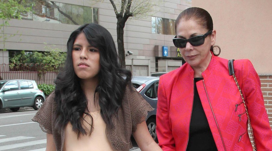 Isabel Pantoja ha mandado a sus abogados que estudien una demanda contra Chabelita