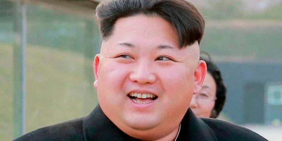 ¿Sabías que el ‘gordito inadaptado’ Kim Jong-un coleccionaba zapatillas Nike y se pasaba las horas muertas jugando con videojuegos?