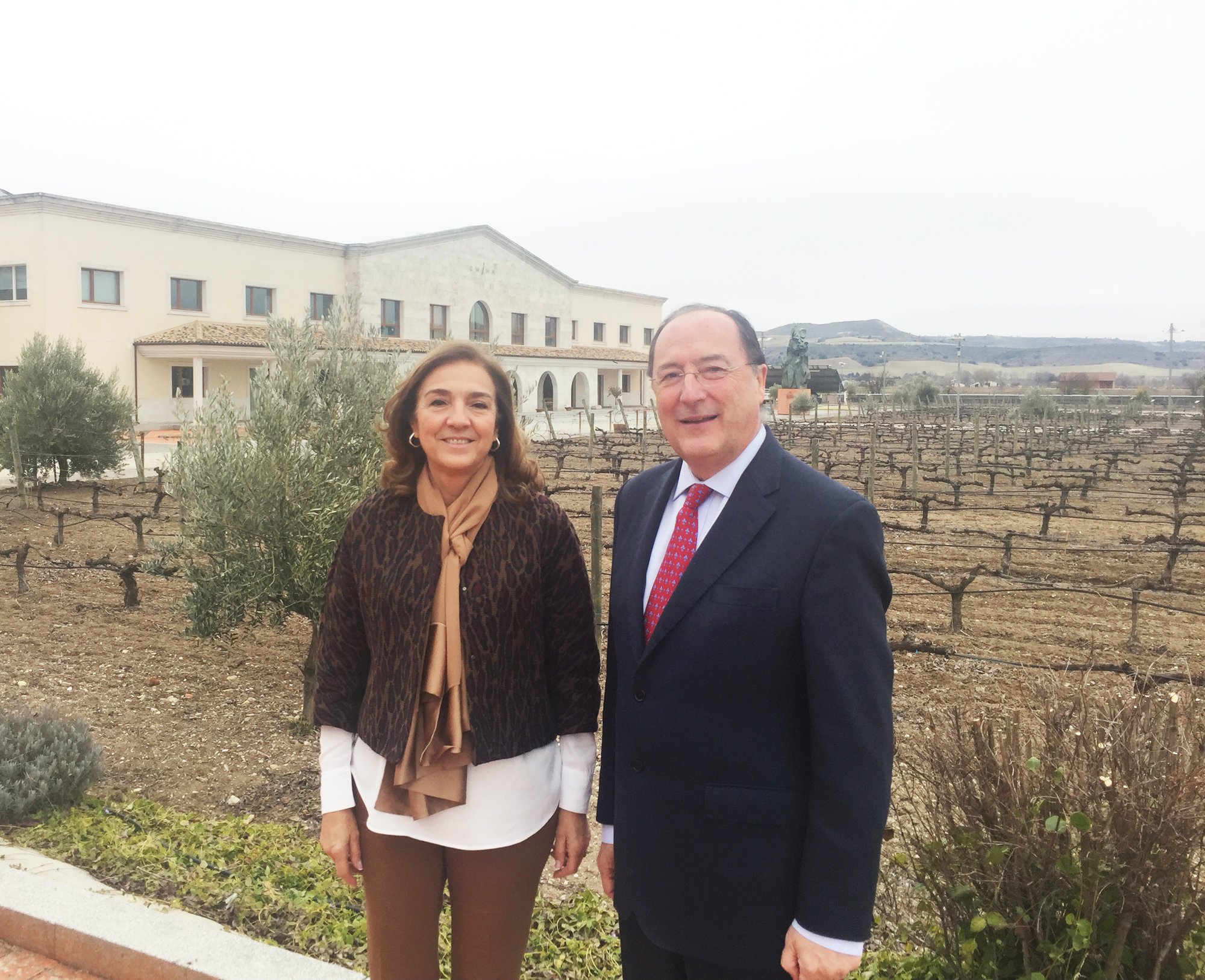 Carmen Vela elogia el permanente esfuerzo innovador de pymes como Matarromera