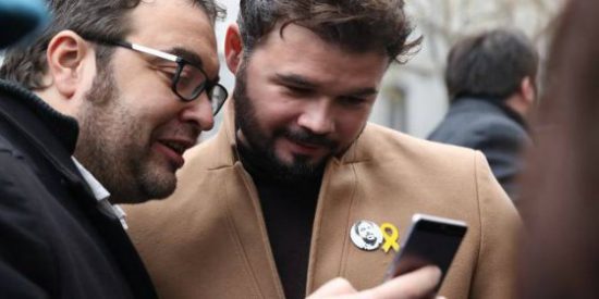 La desafiante respuesta de Rufi&aacute;n tras los SMS del 'descolgado' Puigdemont