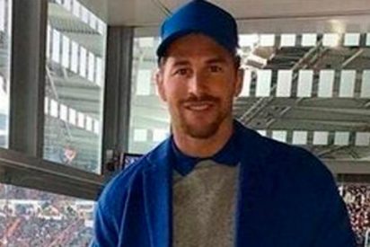 Sergio Ramos se viste de &lsquo;repartidor de pizzas con gabardina&rsquo; y las redes se flipan