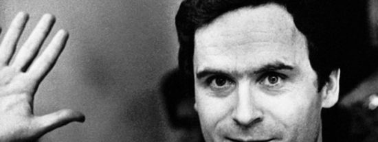Ted Bundy: el monstruo se escond&iacute;a detr&aacute;s de un joven seductor