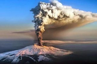 El volc&aacute;n Etna act&uacute;a realmente como una fuente termal gigante