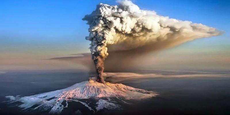El volc&aacute;n Etna act&uacute;a realmente como una fuente termal gigante