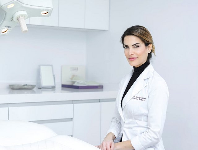 Entrevista con la doctora Carla Barber, especialista en medicina est&eacute;tica