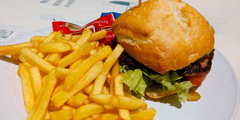 &iquest;Sabes que estilo de vida favorece el riesgo de padecer c&aacute;ncer colorrectal?